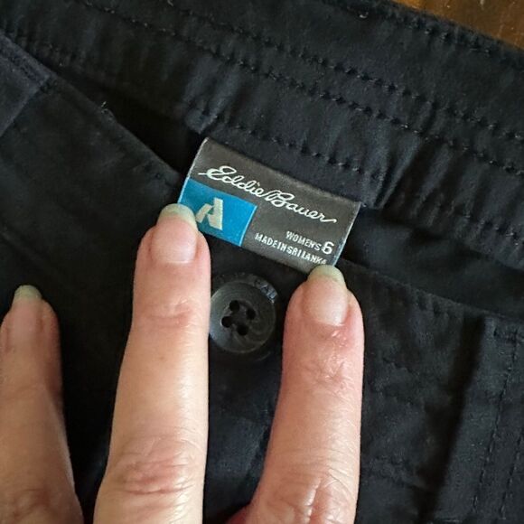 Eddie Bauer First ascent black capri pants 6 - Picture 5 of 5